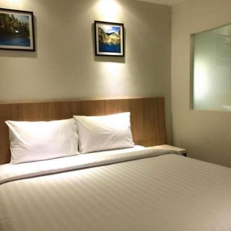 Hart Hotel Arjuna Mataram Exteriér fotografie
