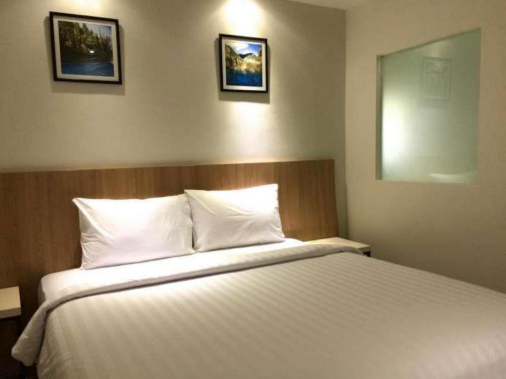 Hart Hotel Arjuna Mataram Exteriér fotografie