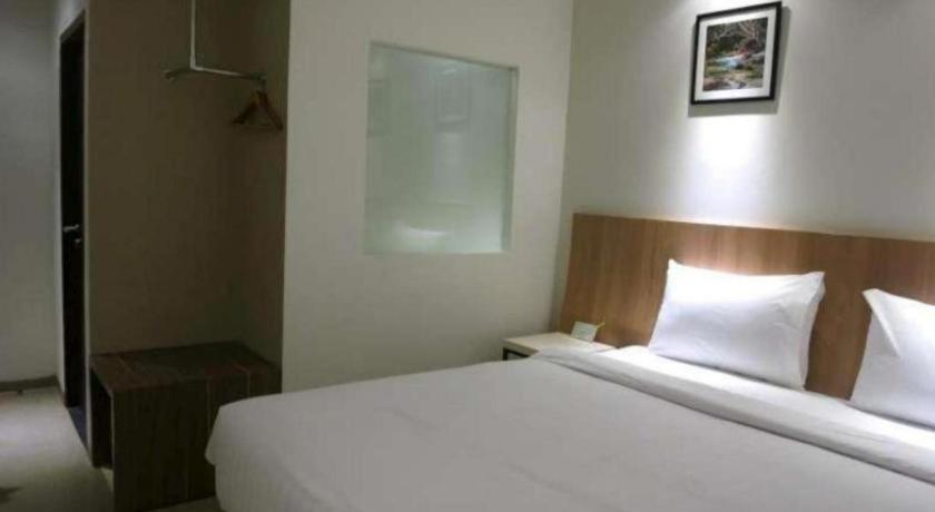 Hart Hotel Arjuna Mataram Exteriér fotografie