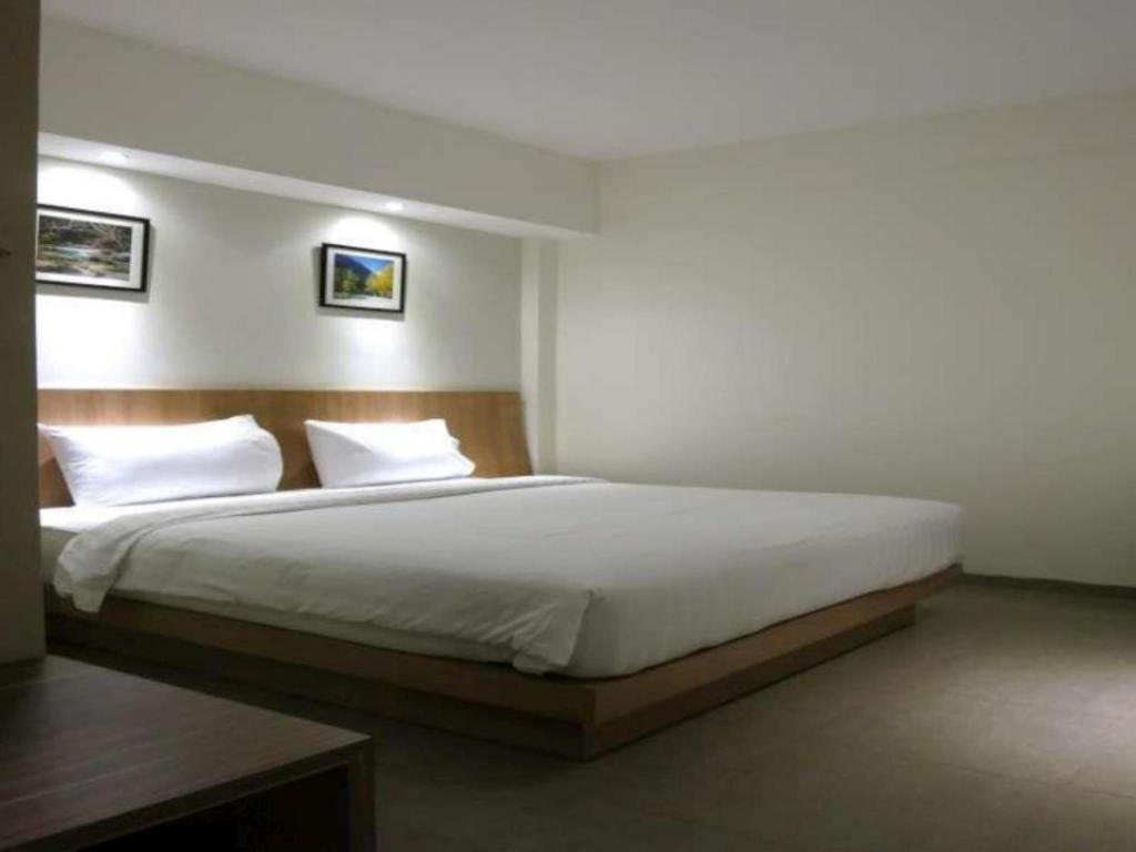 Hart Hotel Arjuna Mataram Exteriér fotografie