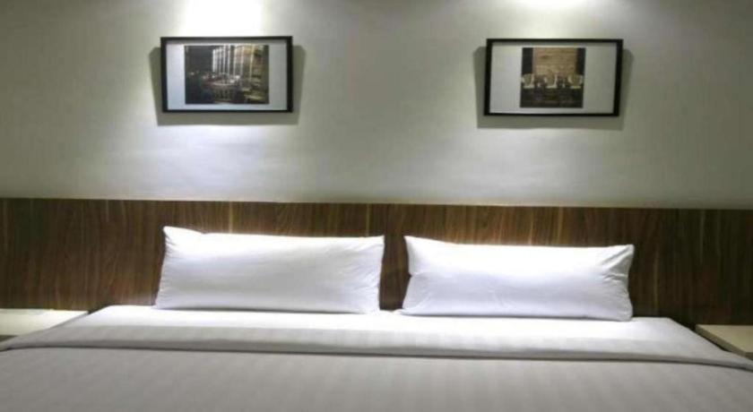 Hart Hotel Arjuna Mataram Exteriér fotografie